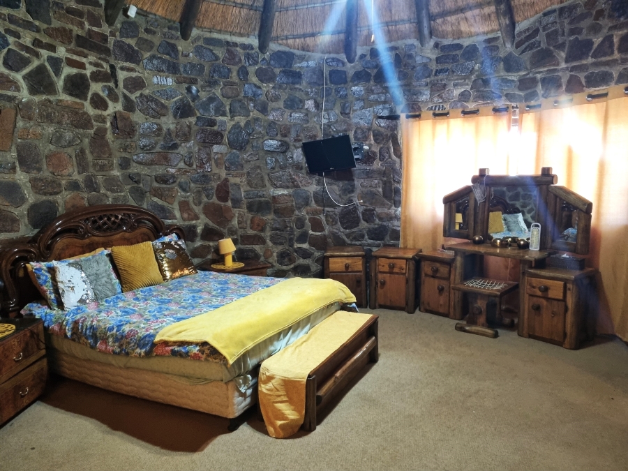 5 Bedroom Property for Sale in Swartruggens North West